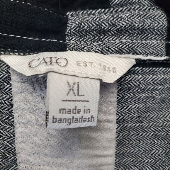 Cato Top Womens XL Black/White Plaid Button Front Long Sleeve Relaxed Fit - Picture 2 of 9